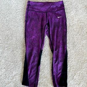 Nike cropped leggings